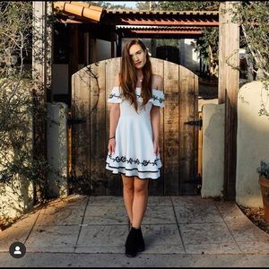 Francesca’s white off-shoulder dress w embroidery